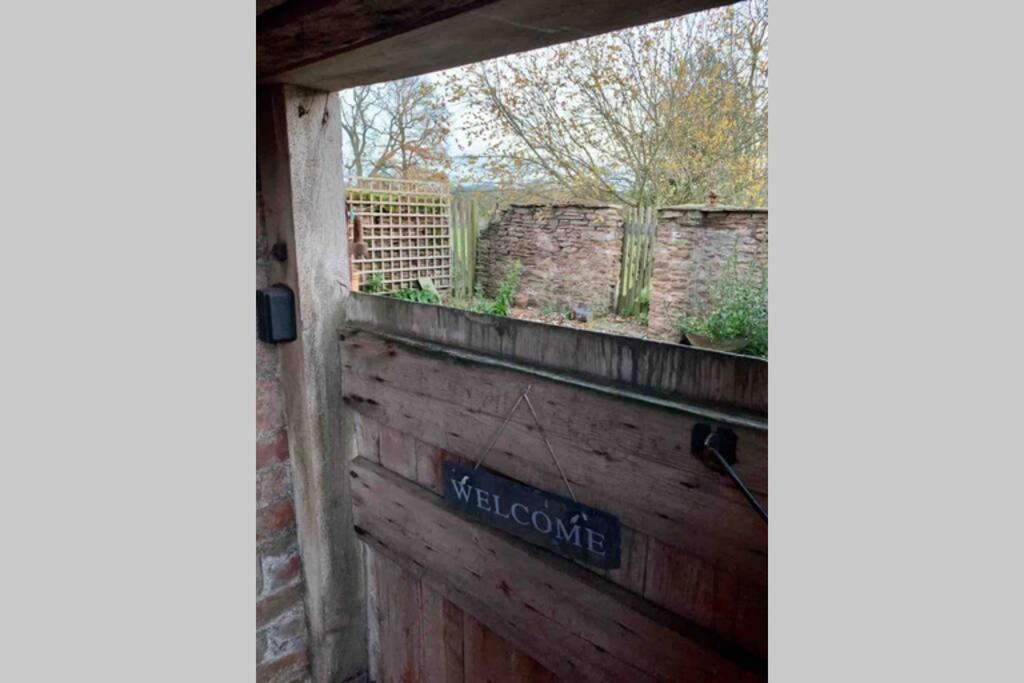 Upper Heath Farm - Stable Cottage Ludlow クレイブン・アームス エクステリア 写真