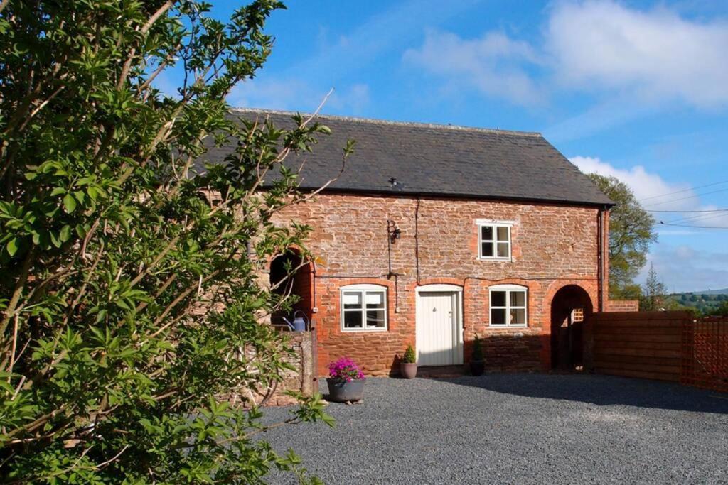 Upper Heath Farm - Stable Cottage Ludlow クレイブン・アームス エクステリア 写真