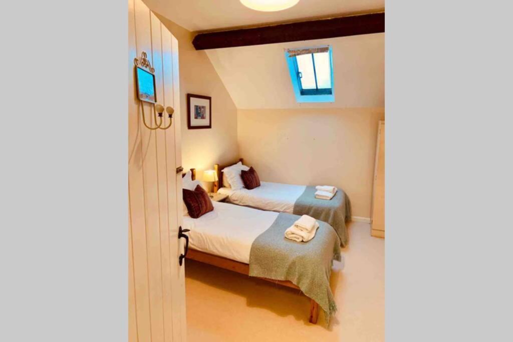 Upper Heath Farm - Stable Cottage Ludlow クレイブン・アームス エクステリア 写真